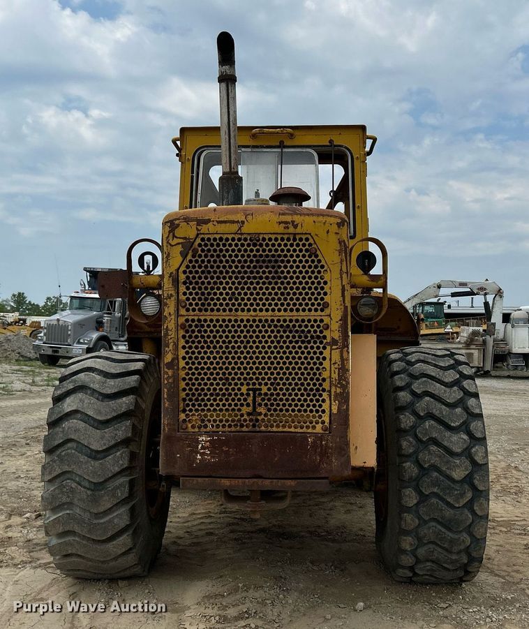 image for item DS6370 1973 Caterpillar 966C  wheel loader