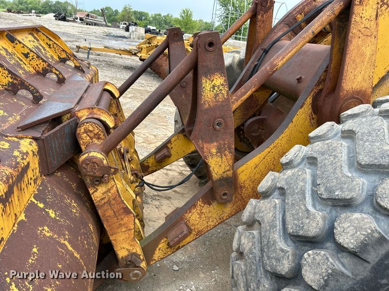 image for item DS6370 1973 Caterpillar 966C  wheel loader