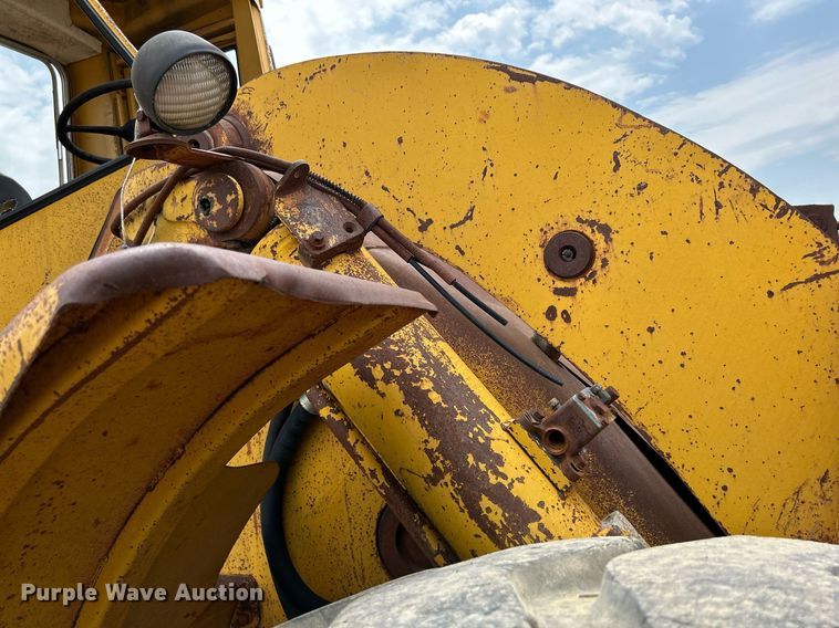 image for item DS6370 1973 Caterpillar 966C  wheel loader