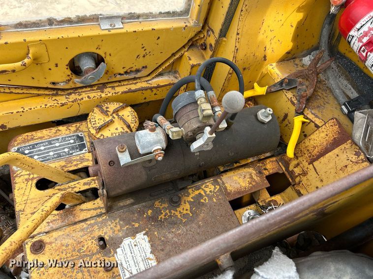 image for item DS6370 1973 Caterpillar 966C  wheel loader