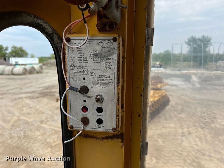 image for item DS6370 1973 Caterpillar 966C  wheel loader