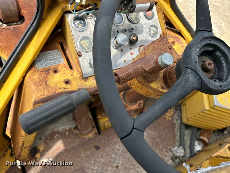 image for item DS6370 1973 Caterpillar 966C  wheel loader