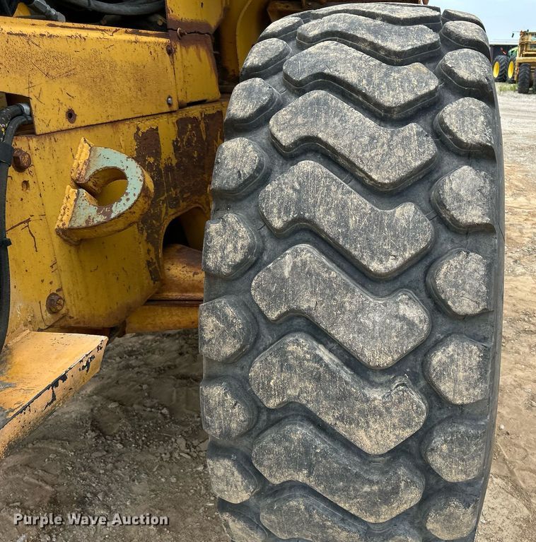 image for item DS6370 1973 Caterpillar 966C  wheel loader