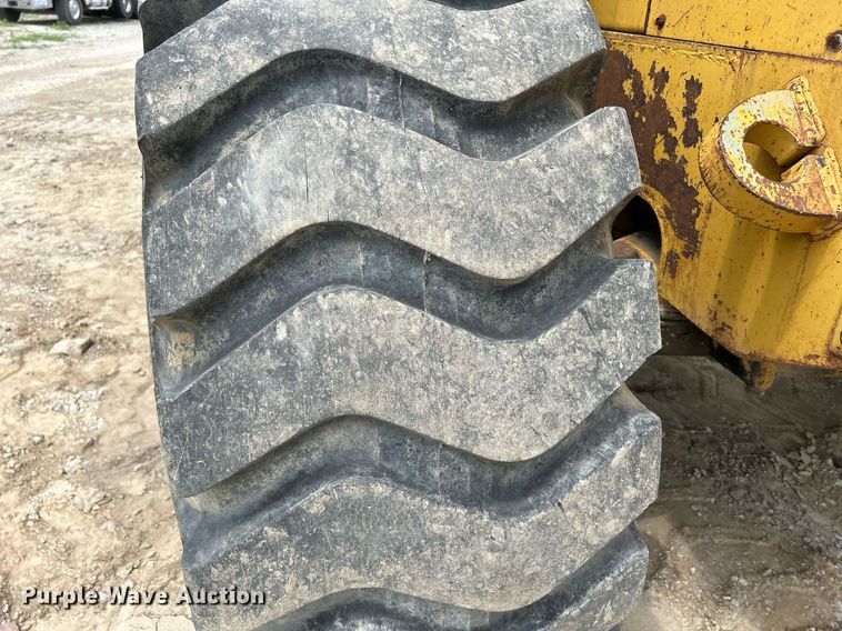 image for item DS6370 1973 Caterpillar 966C  wheel loader