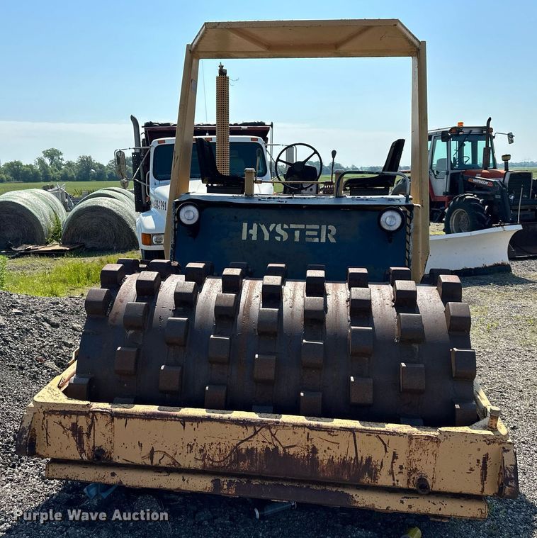 image for item DS6371 1980 Hyster C612B  single drum roller