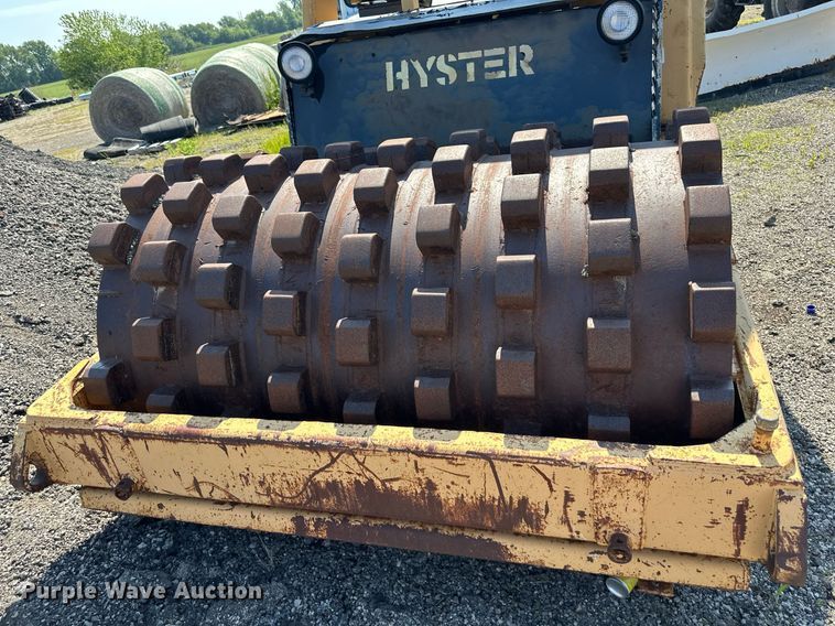 image for item DS6371 1980 Hyster C612B  single drum roller