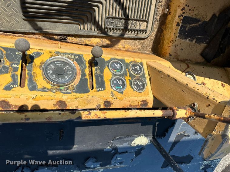 image for item DS6371 1980 Hyster C612B  single drum roller