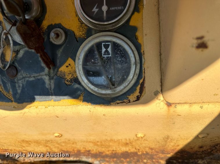 image for item DS6371 1980 Hyster C612B  single drum roller