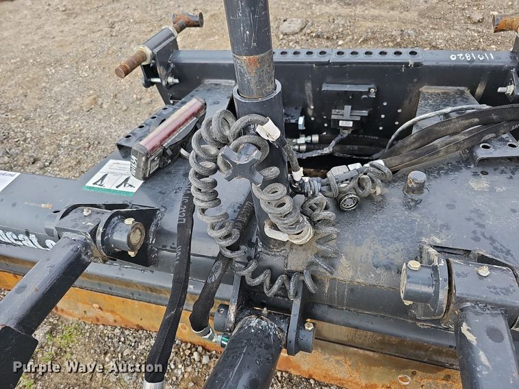 image for item DS6372 2015 Bobcat Box Blade Laser  84"W skid steer box blade