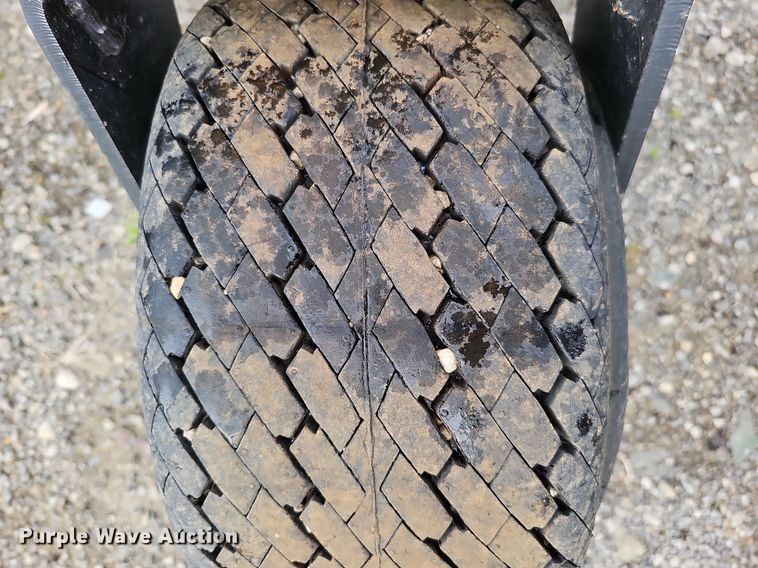 image for item DS6372 2015 Bobcat Box Blade Laser  84"W skid steer box blade