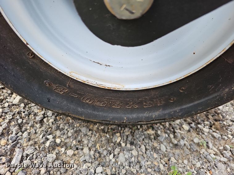 image for item DS6372 2015 Bobcat Box Blade Laser  84"W skid steer box blade