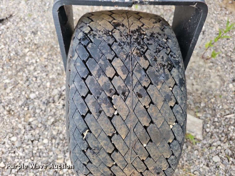 image for item DS6372 2015 Bobcat Box Blade Laser  84"W skid steer box blade