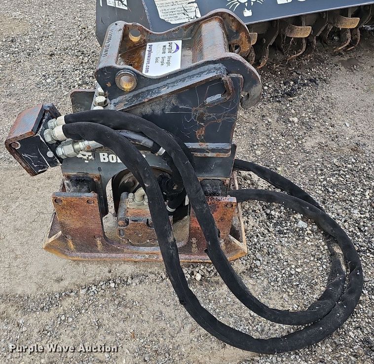 image for item DS6375 Bobcat  plate compactor