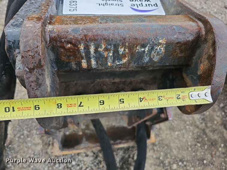 image for item DS6375 Bobcat  plate compactor