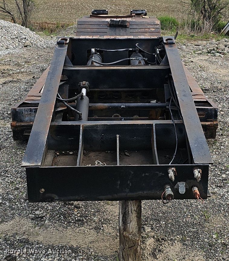 image for item DS6379 1999 Dynaweld  lowboy equipment trailer