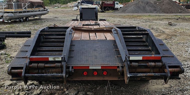 image for item DS6379 1999 Dynaweld  lowboy equipment trailer