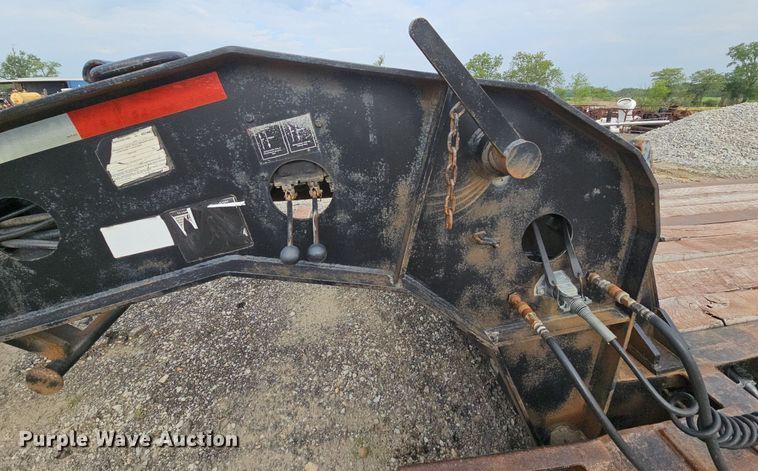 image for item DS6379 1999 Dynaweld  lowboy equipment trailer