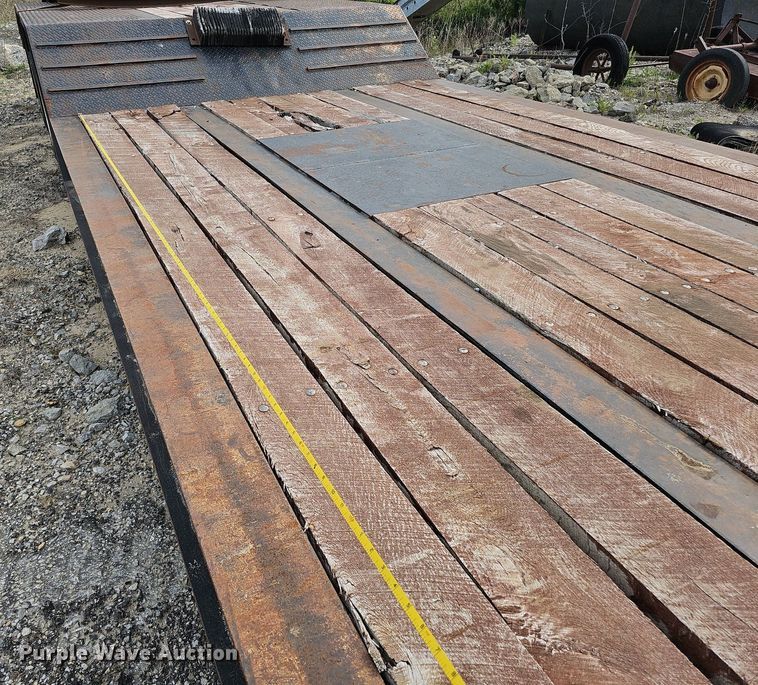 image for item DS6379 1999 Dynaweld  lowboy equipment trailer