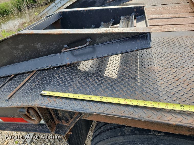 image for item DS6379 1999 Dynaweld  lowboy equipment trailer