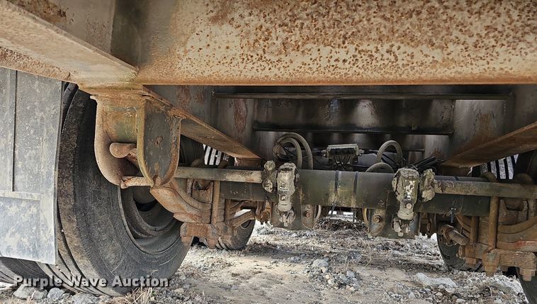 image for item DS6379 1999 Dynaweld  lowboy equipment trailer