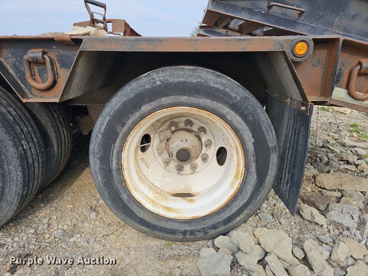 image for item DS6379 1999 Dynaweld  lowboy equipment trailer