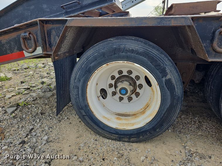 image for item DS6379 1999 Dynaweld  lowboy equipment trailer