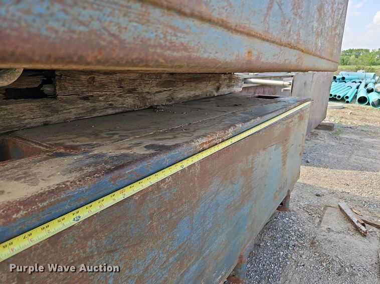 image for item DS6380 (2) trench boxes