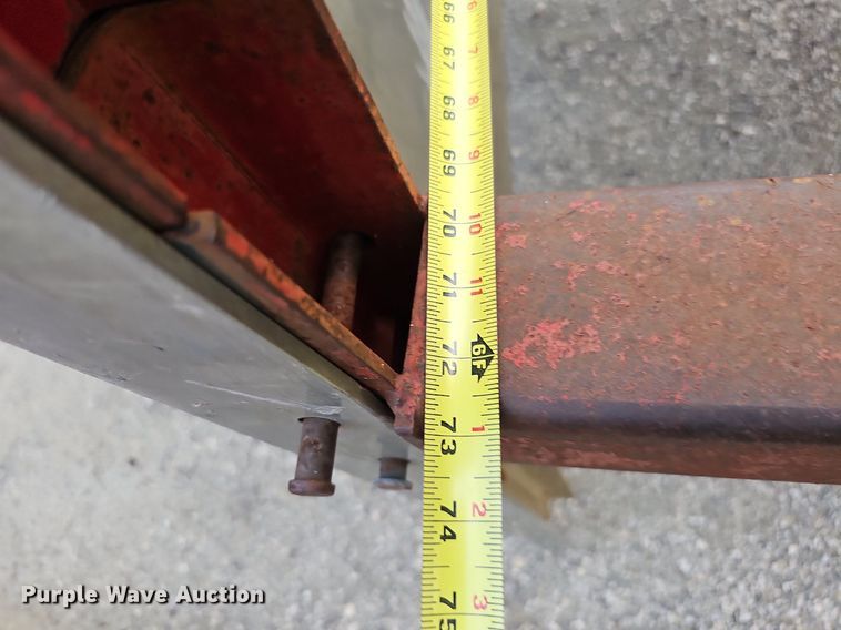 image for item DS6383 Trench box