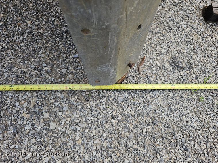 image for item DS6383 Trench box