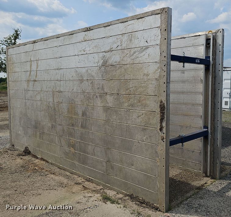 image for item DS6385 Trench box