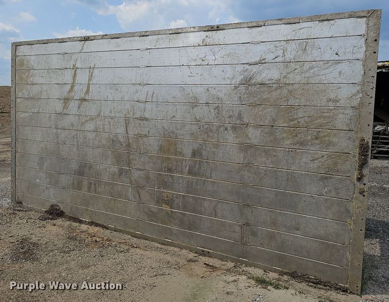 image for item DS6385 Trench box