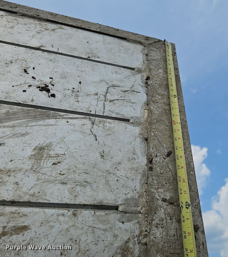 image for item DS6385 Trench box