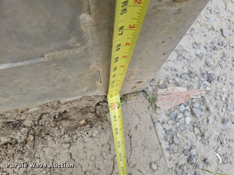 image for item DS6385 Trench box