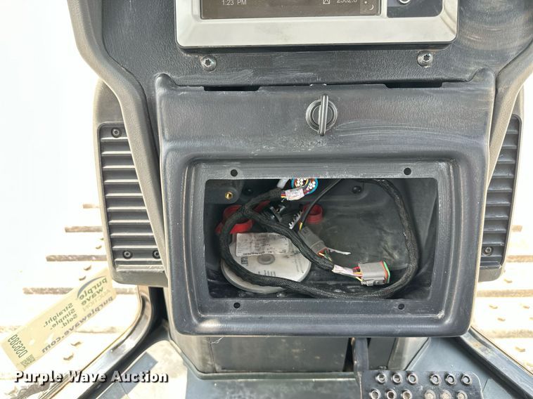 image for item DS6389 2016 Caterpillar D5K XL  dozer