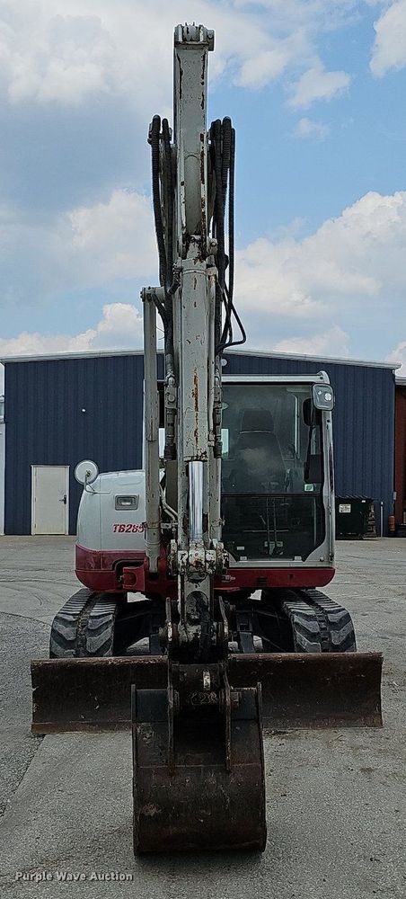 image for item DS6390 2011 Takeuchi TB285  mini excavator