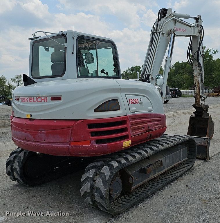 image for item DS6390 2011 Takeuchi TB285  mini excavator