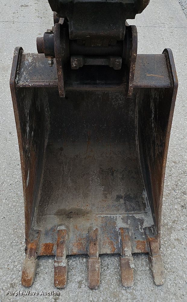 image for item DS6390 2011 Takeuchi TB285  mini excavator