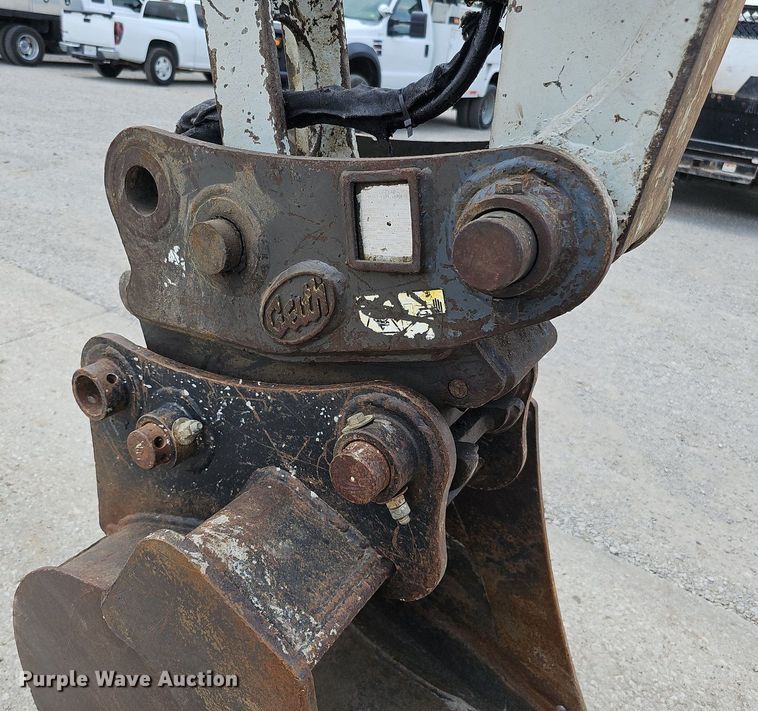 image for item DS6390 2011 Takeuchi TB285  mini excavator