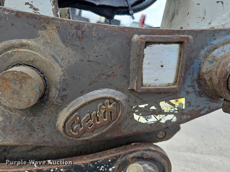 image for item DS6390 2011 Takeuchi TB285  mini excavator