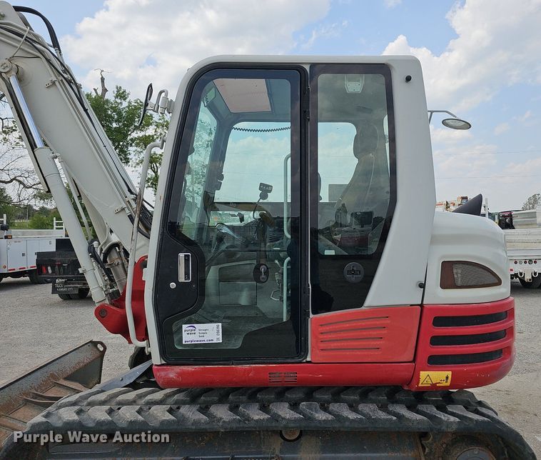 image for item DS6390 2011 Takeuchi TB285  mini excavator