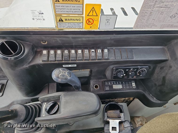 image for item DS6390 2011 Takeuchi TB285  mini excavator