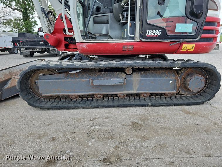 image for item DS6390 2011 Takeuchi TB285  mini excavator