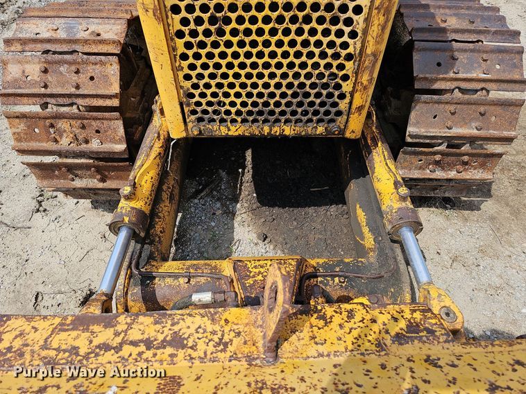 image for item DS6391 1979 International TD7E  dozer