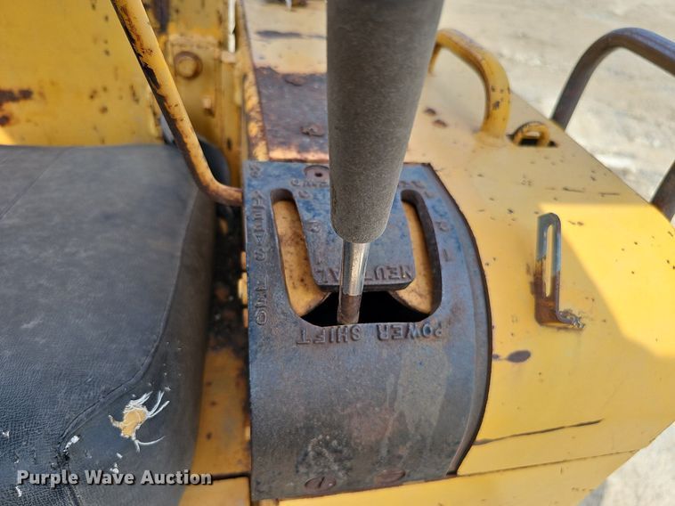 image for item DS6391 1979 International TD7E  dozer