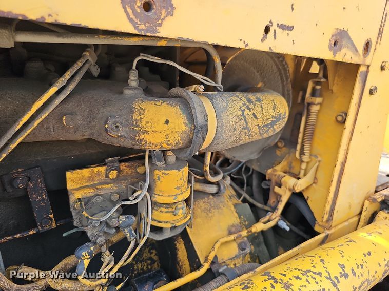 image for item DS6391 1979 International TD7E  dozer
