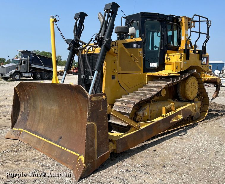 image for item DS6392 2018 Caterpillar D6T XL  dozer