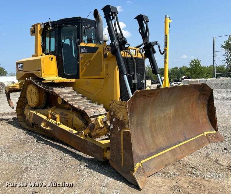 image for item DS6392 2018 Caterpillar D6T XL  dozer