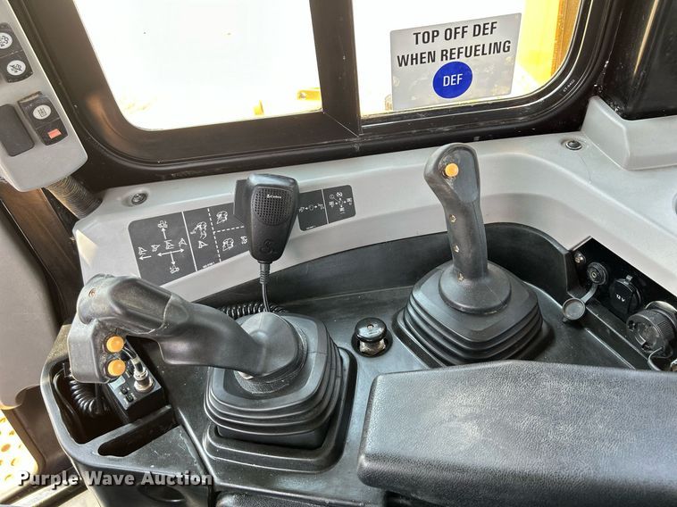 image for item DS6392 2018 Caterpillar D6T XL  dozer