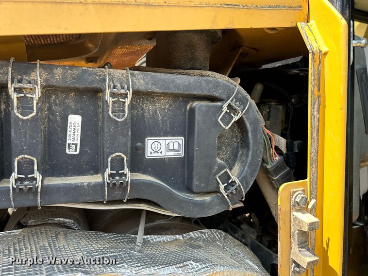 image for item DS6392 2018 Caterpillar D6T XL  dozer