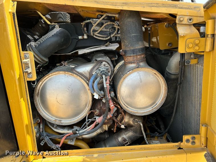 image for item DS6392 2018 Caterpillar D6T XL  dozer